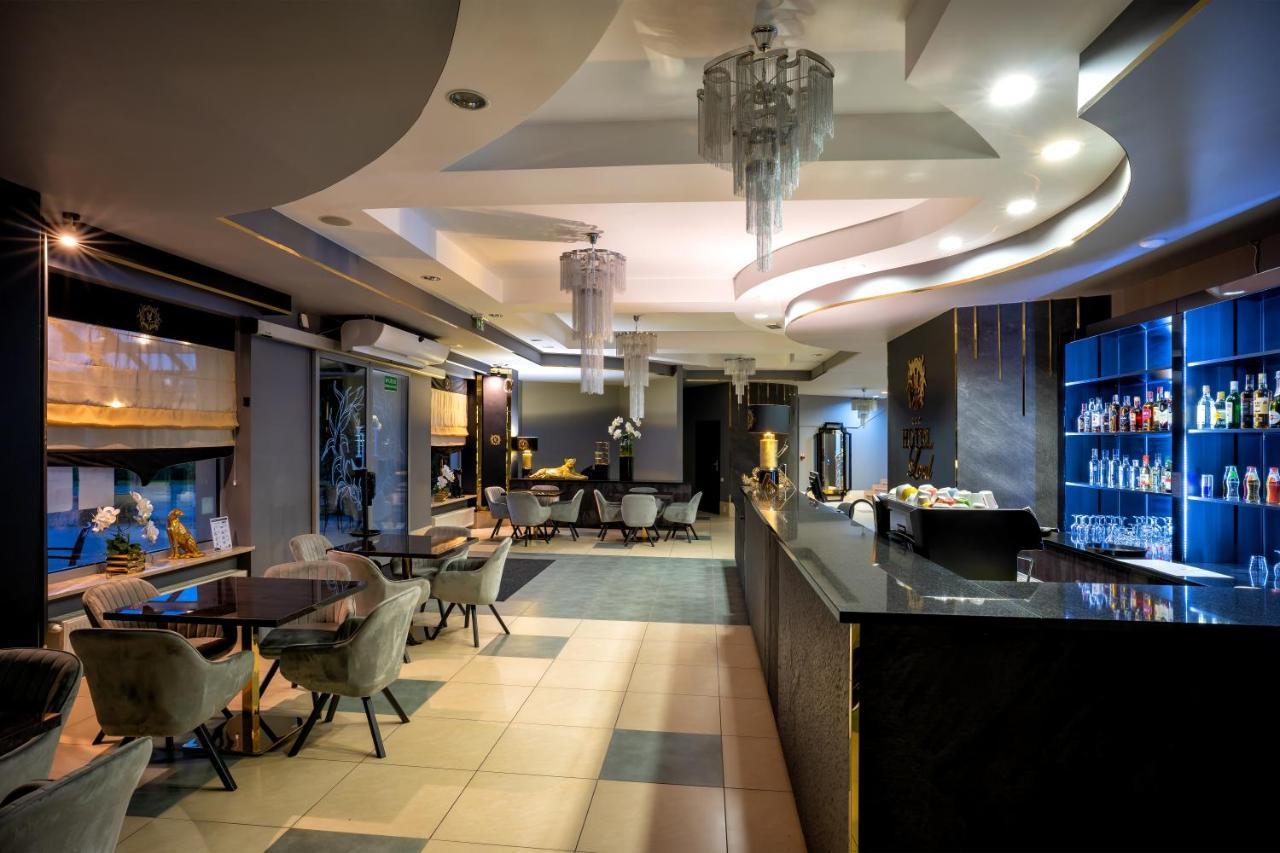Hotel Lord Gorlice Bagian luar foto